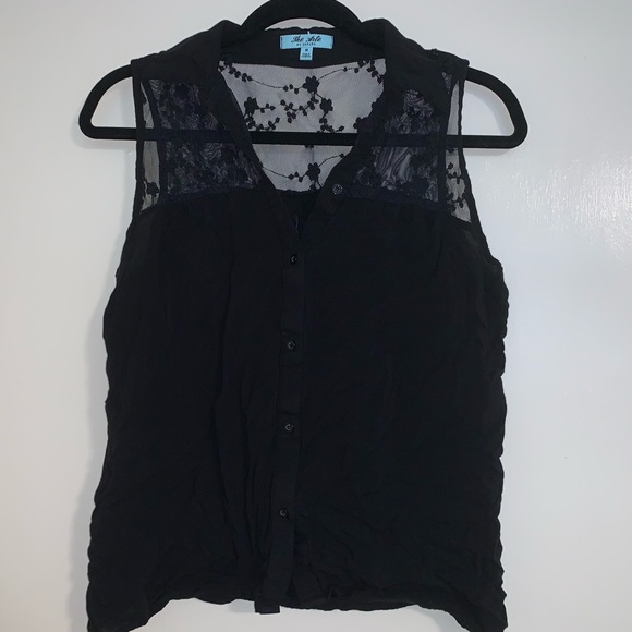 Lace Collar Tank Top - Picture 1 of 3